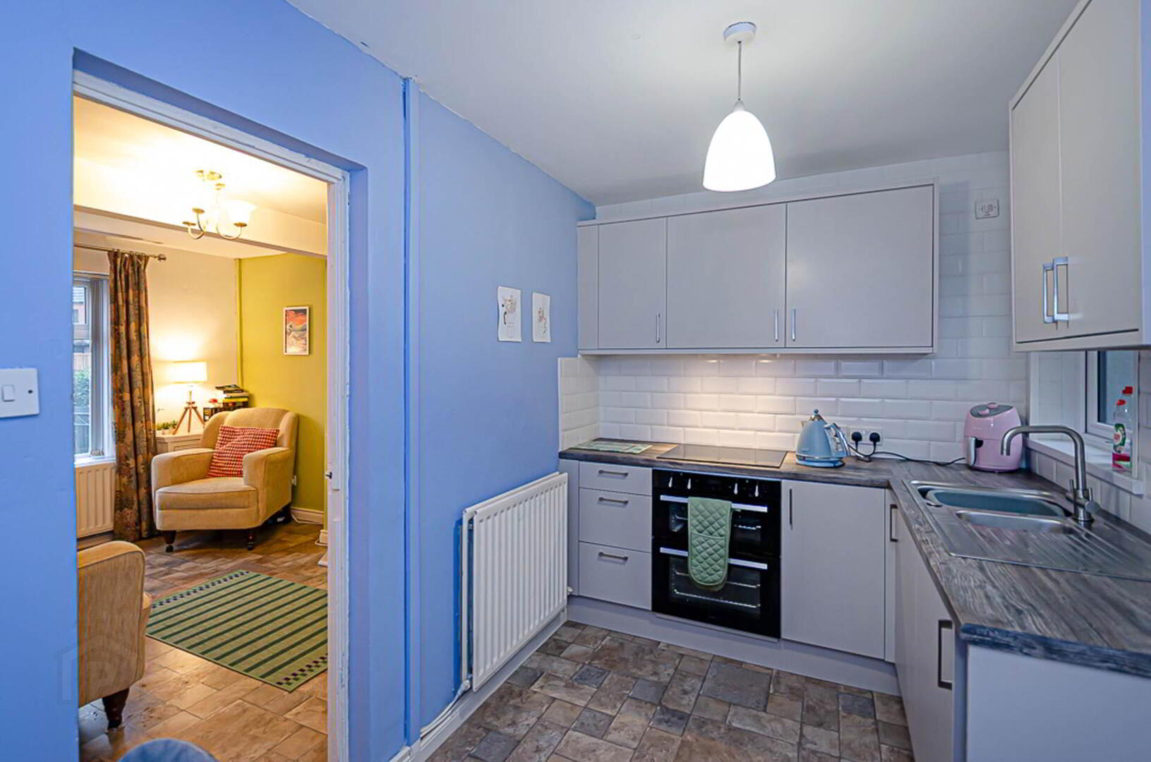 6 Parkgate Gardens 6 of 17