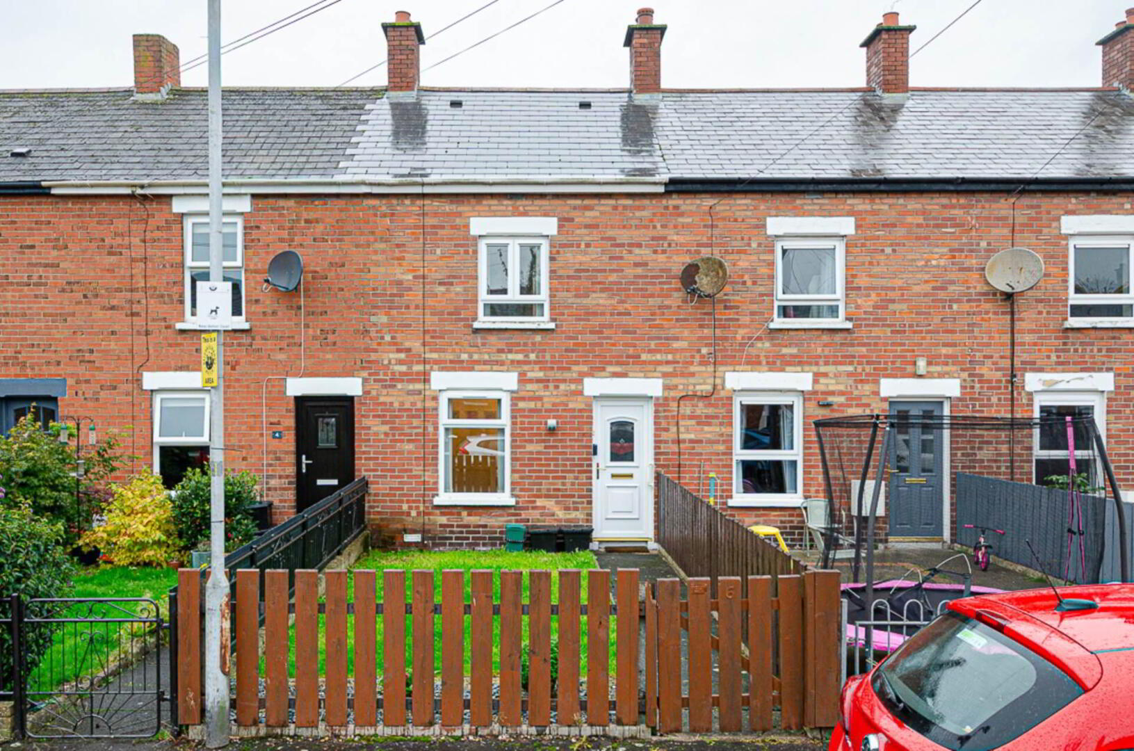 6 Parkgate Gardens 1 of 17