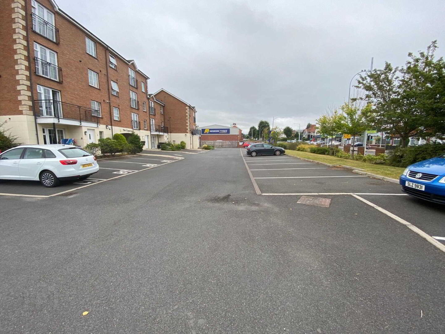 Apt 41 The Courtyard, Castlereagh Road 3 of 13