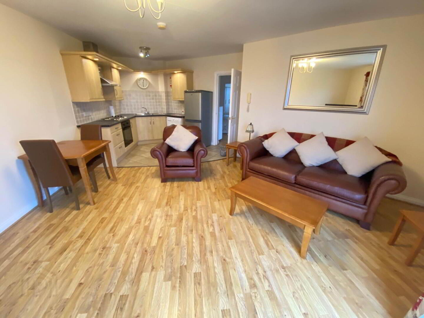 Apt 41 The Courtyard, Castlereagh Road 8 of 13