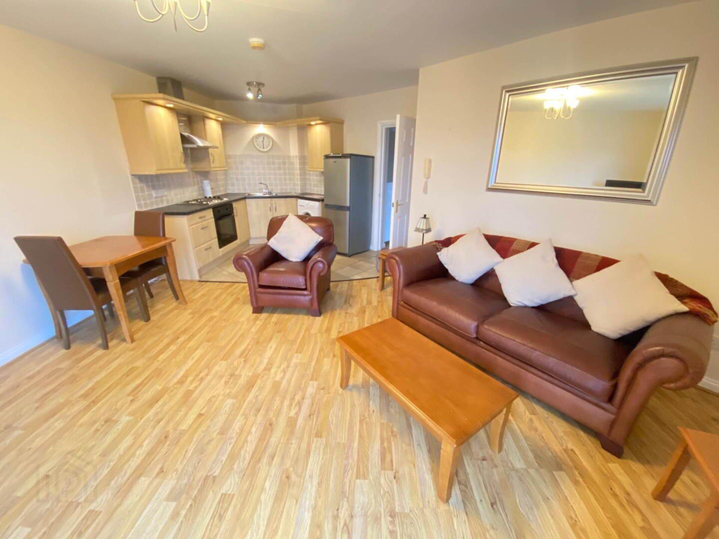 Apt 41 The Courtyard, Castlereagh Road 7 of 13