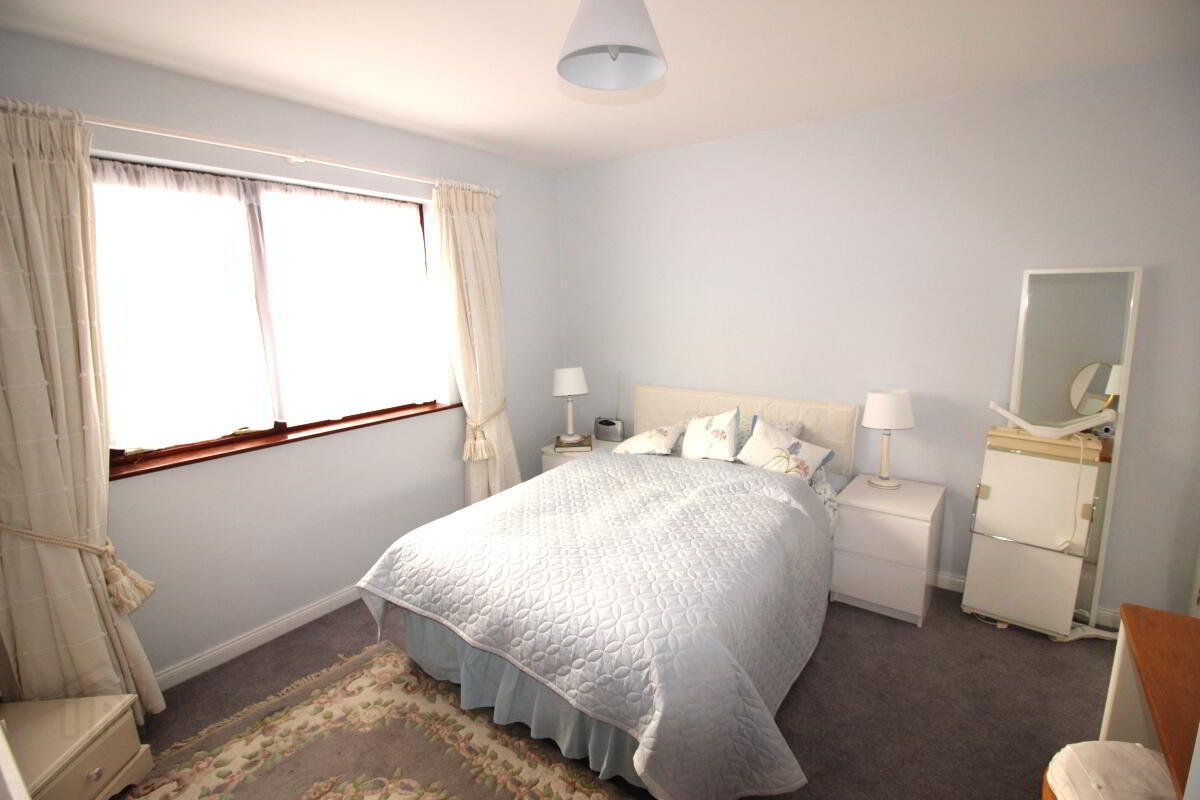 Flat 2 Kingsley Court, 203-205 Belmont Road 3 of 7