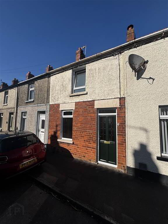 3 Raceview Terrace 1 of 11