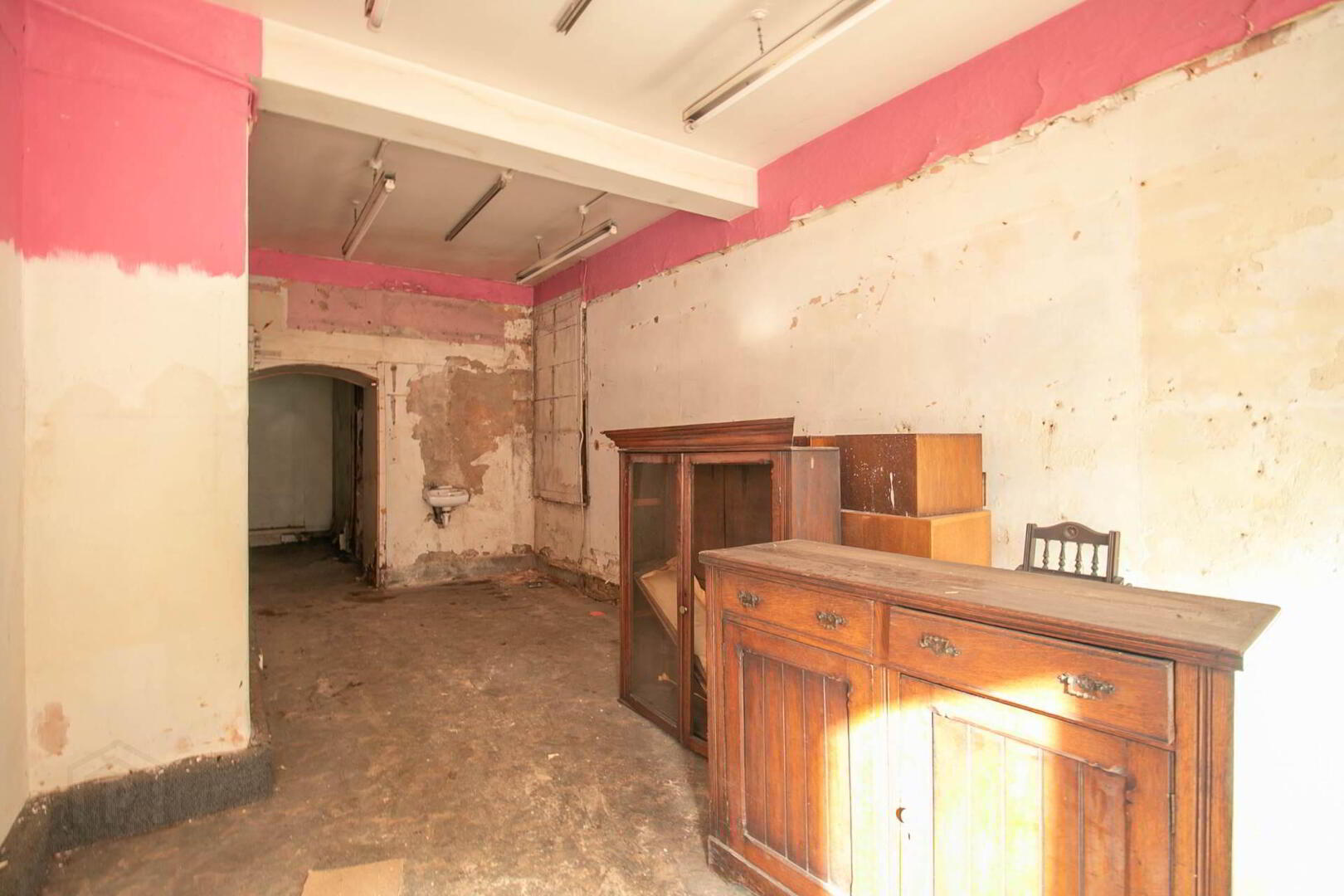 property description image