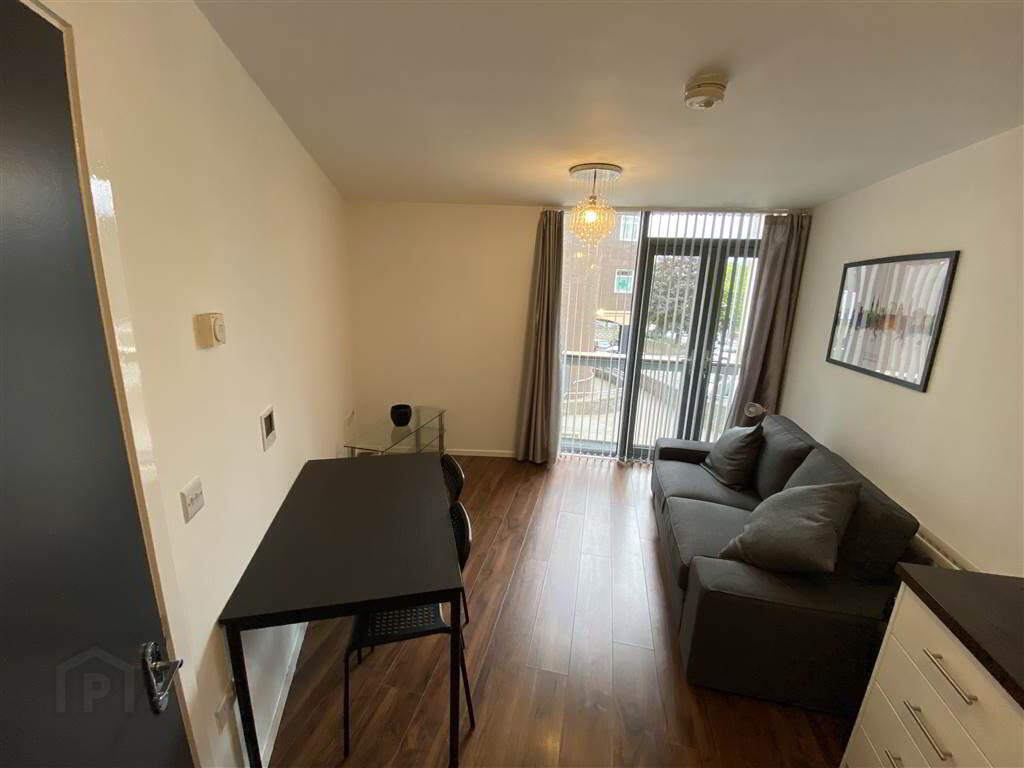 1.2, 117 Lisburn Road 4 of 7