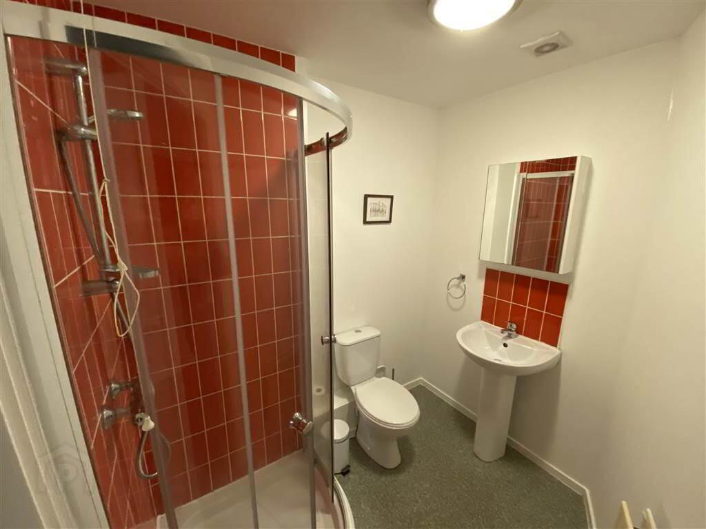 1.2, 117 Lisburn Road 3 of 7