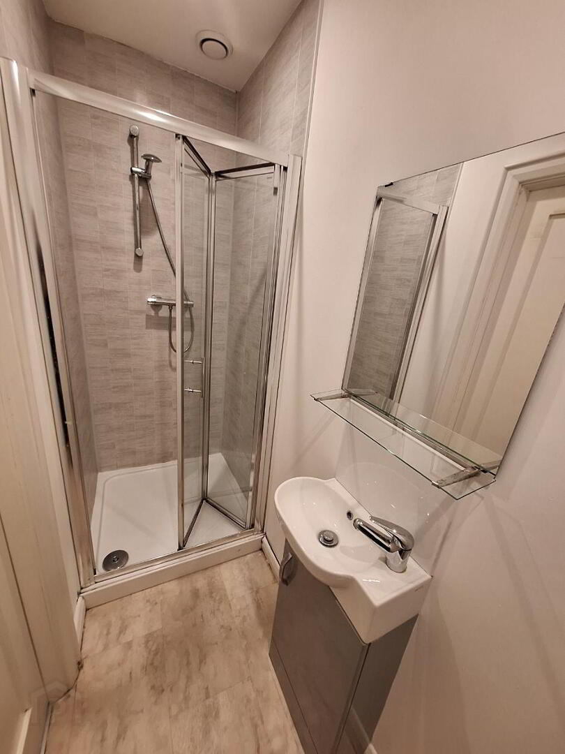 181 Lisburn Road APT 5 9 of 13