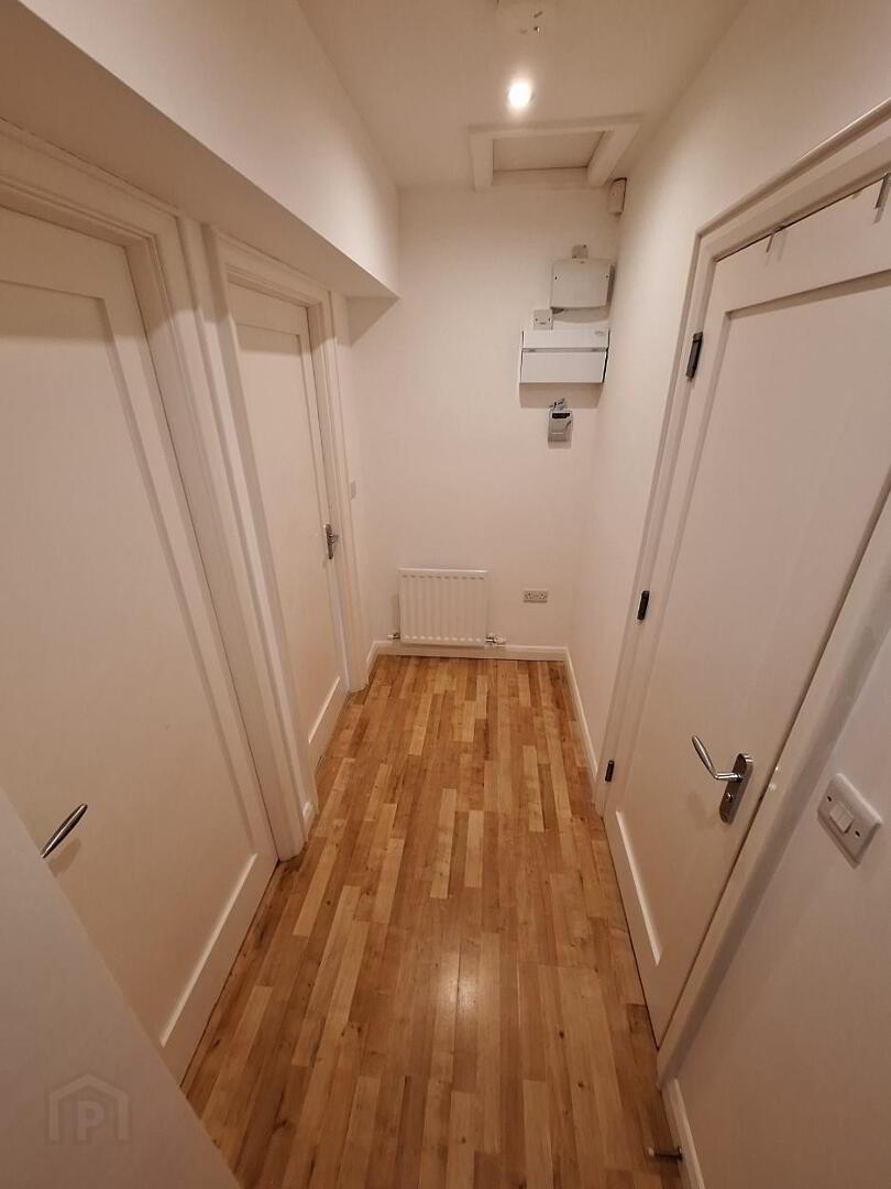 181 Lisburn Road APT 5 11 of 13