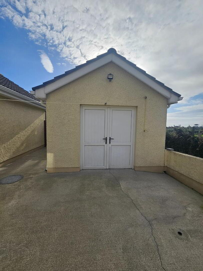 8 Whinland Drive 34 of 34