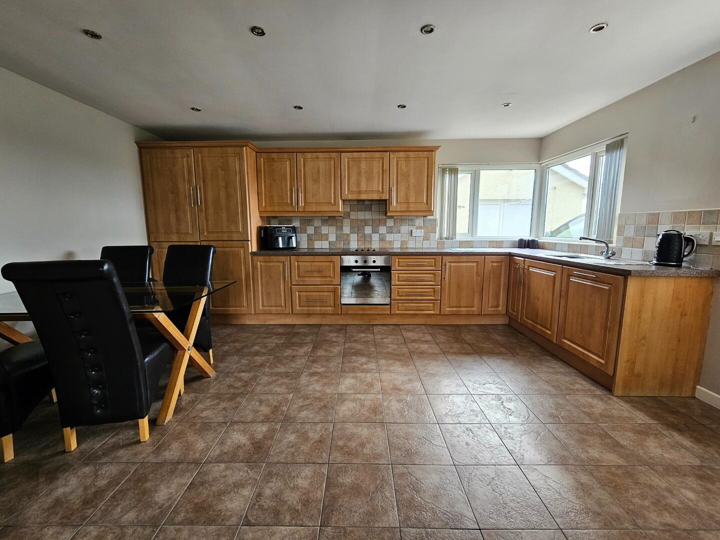 8 Whinland Drive 8 of 34