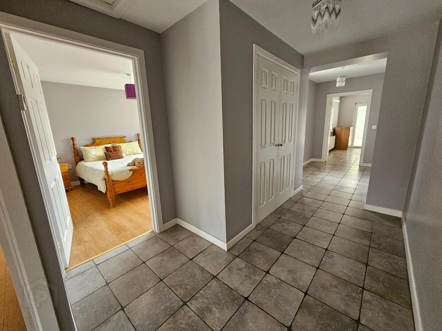 8 Whinland Drive 20 of 34