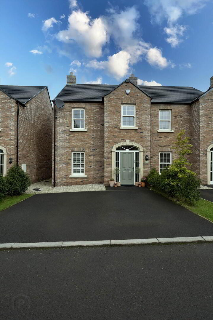 23 Tarry Wood 3 of 30