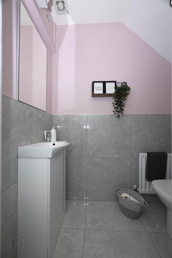 23 Tarry Wood 16 of 30