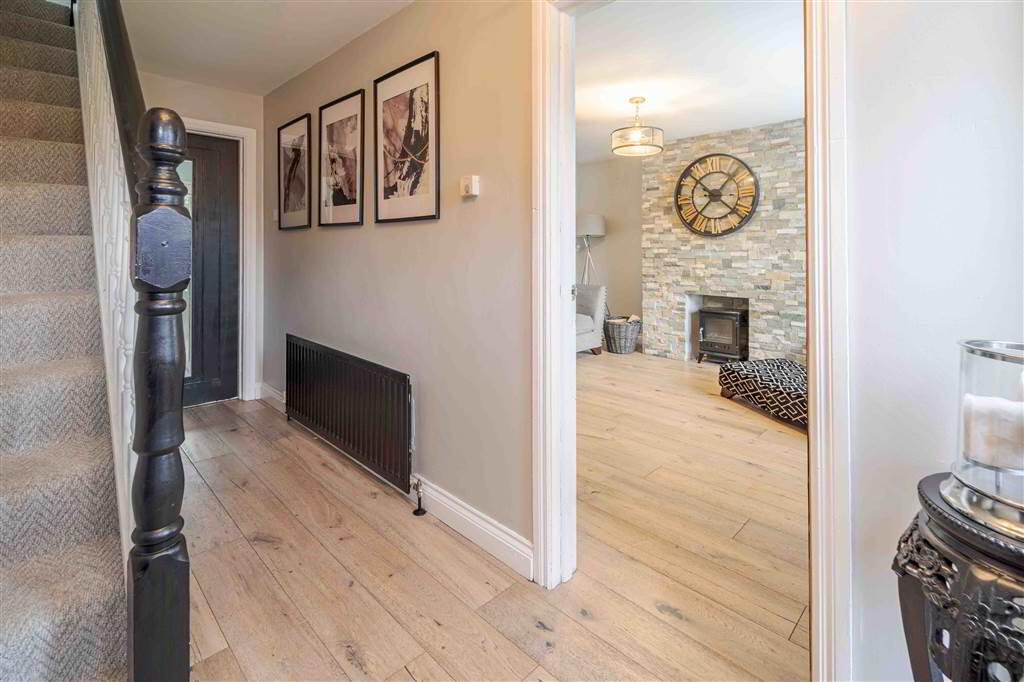 16 Kinallen Court 2 of 27