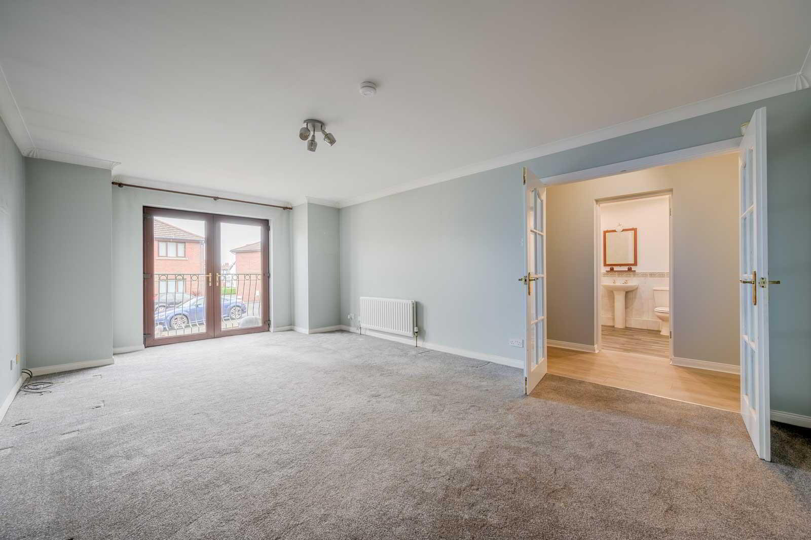 19 Sandringham Court 5 of 14