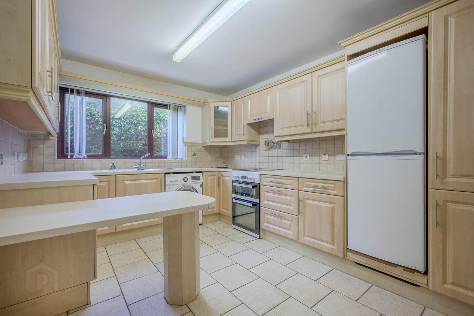 19 Sandringham Court 7 of 14