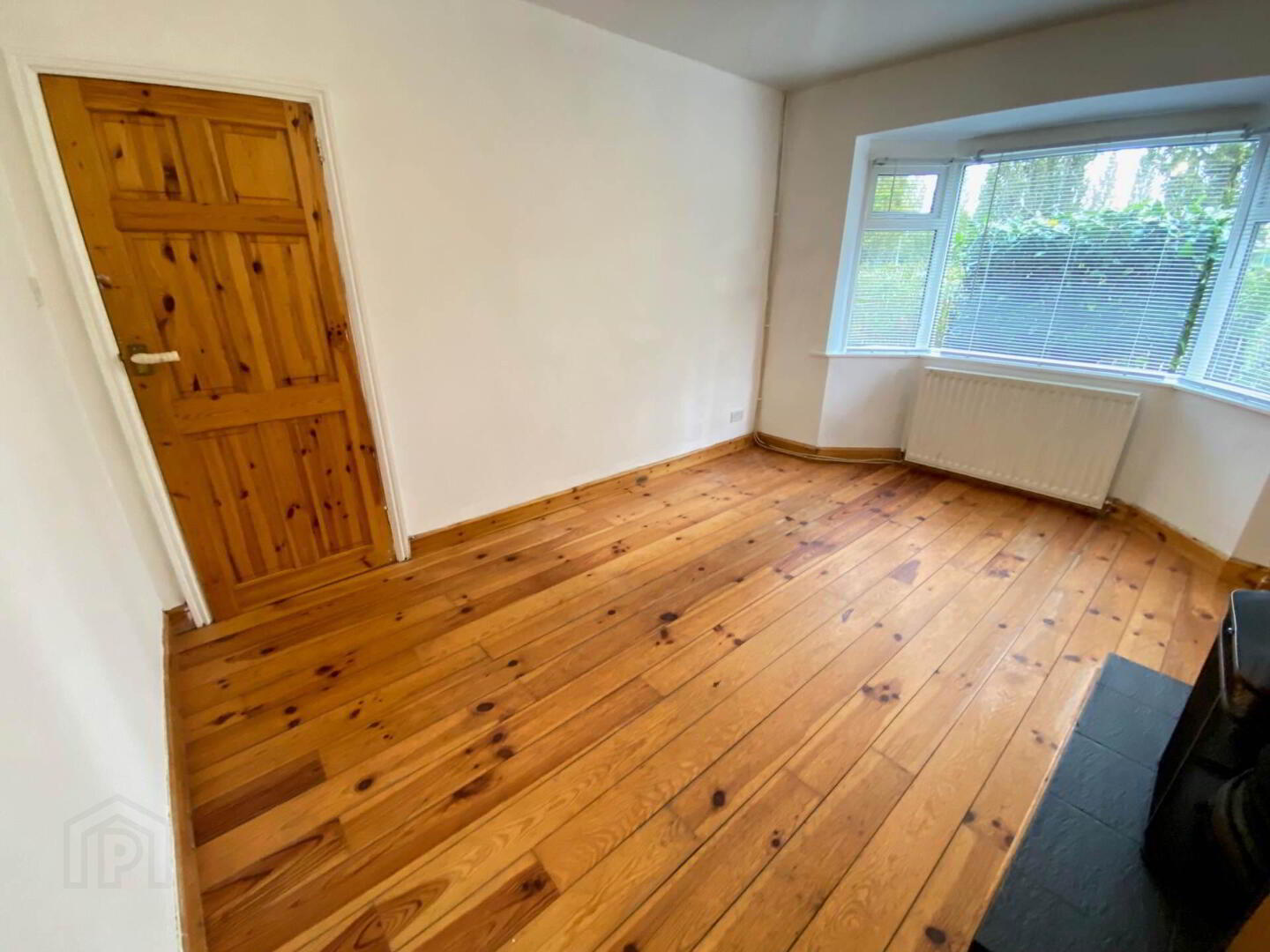 227 Ravenhill Road 4 of 27