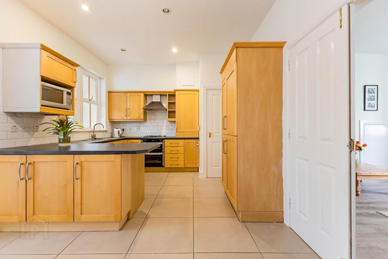 11 Kilwarlin Avenue 4 of 16
