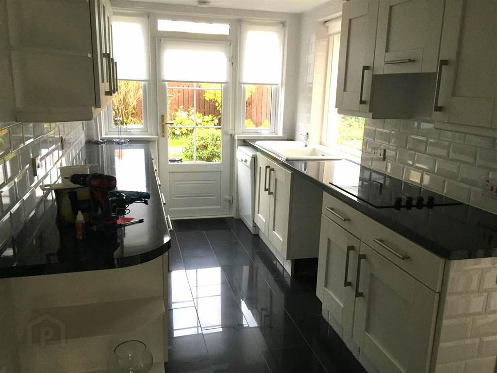 25 Killeaton Gardens 6 of 13