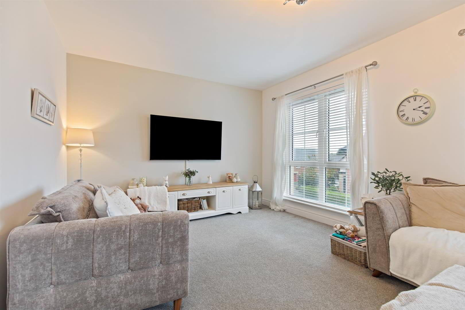 6 Blackwood Crescent 5 of 28