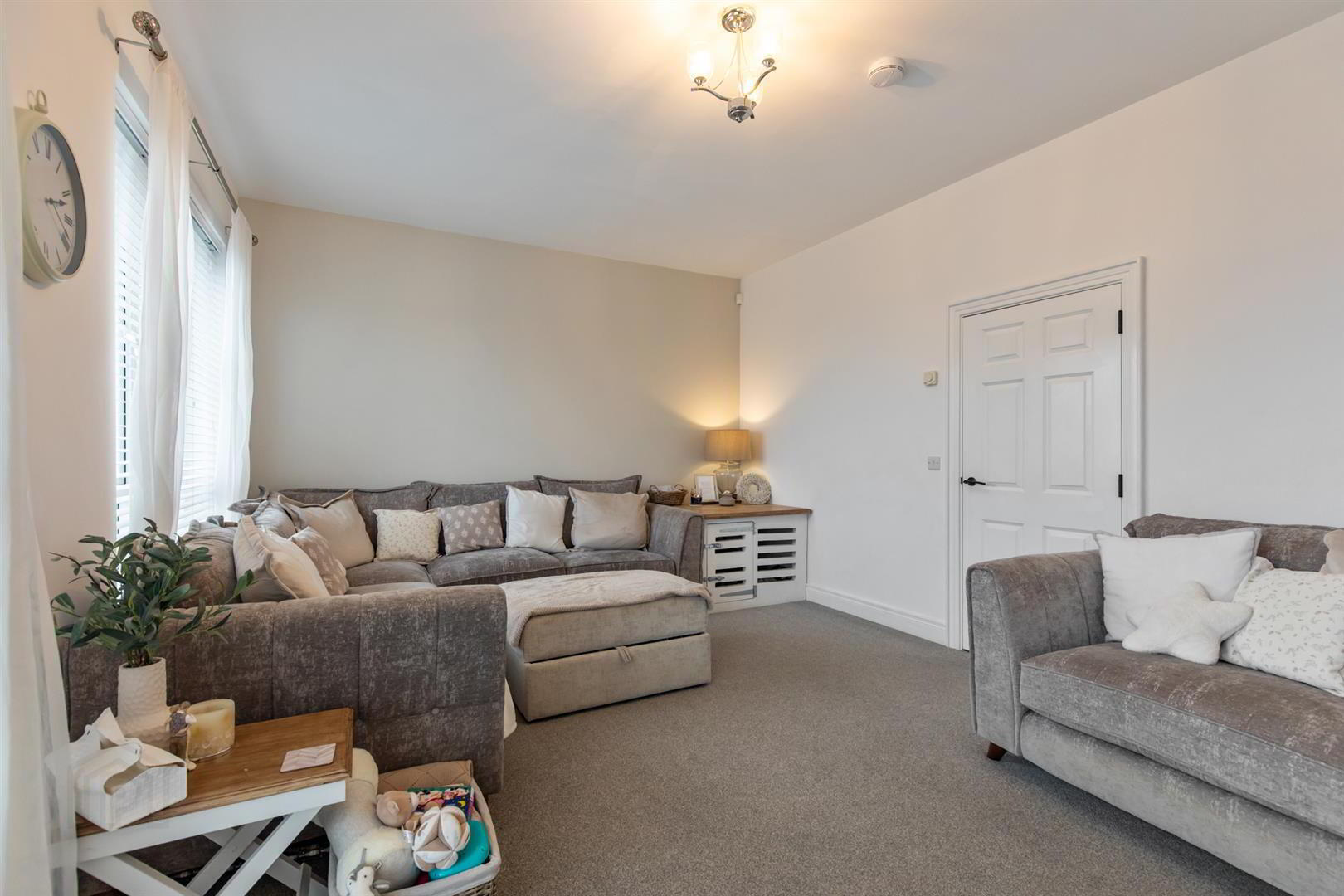 6 Blackwood Crescent 7 of 28