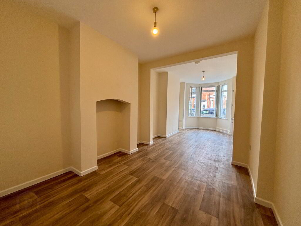 107 Greenore Street 2 of 8