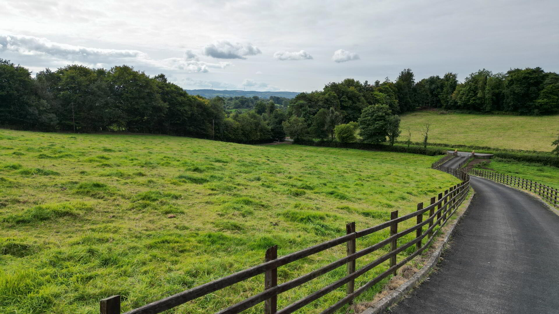 Crievehill Rd 2 of 17