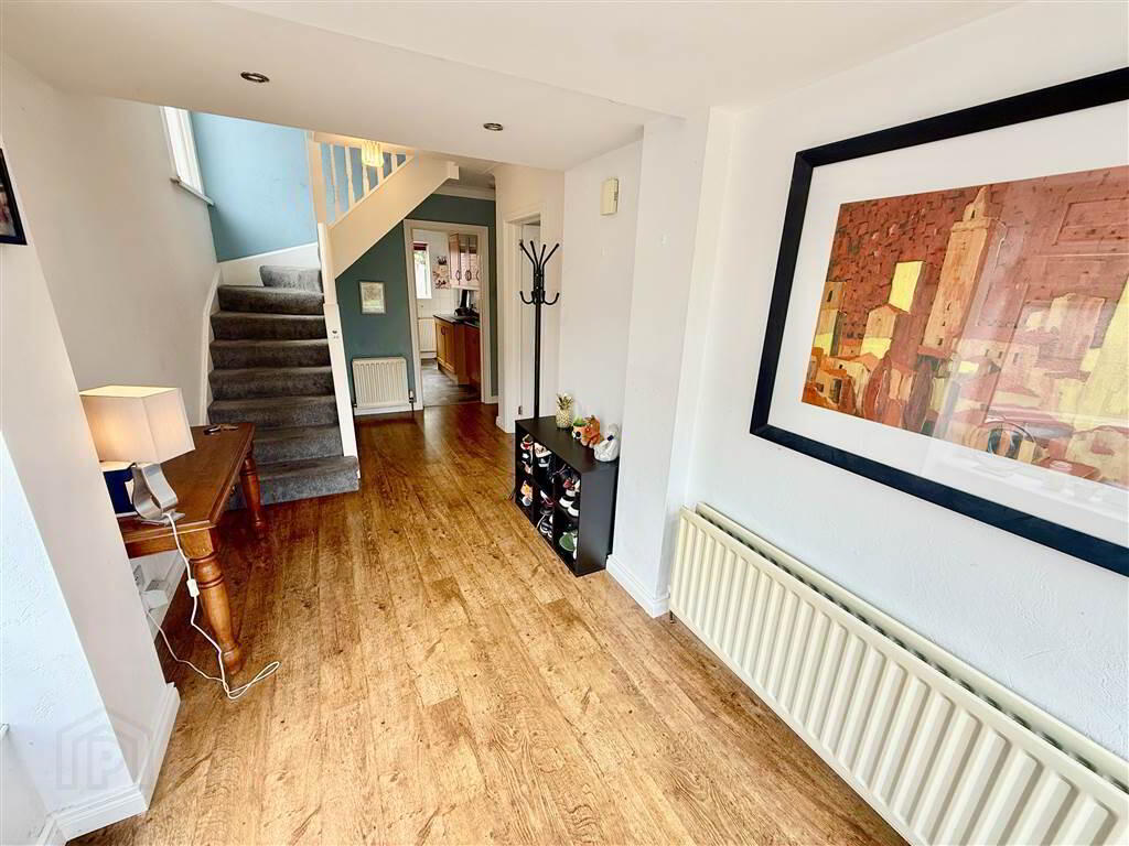 3 Glenview Crescent 2 of 15