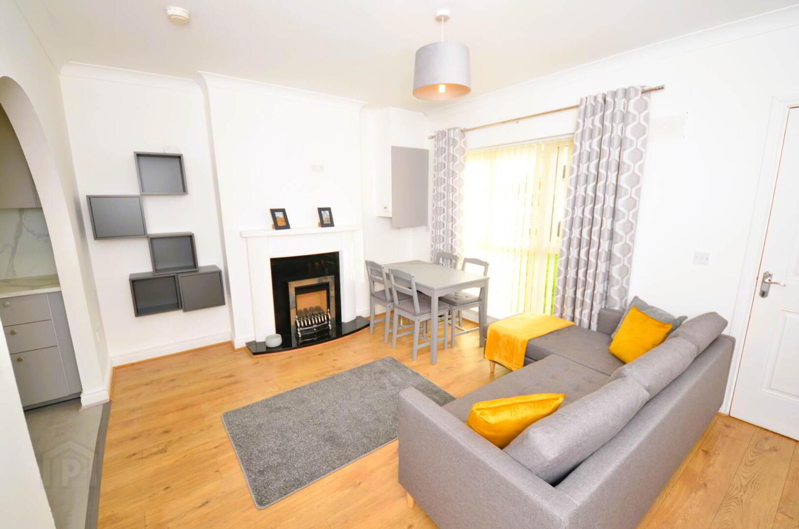 65 Holywell Drive 5 of 12