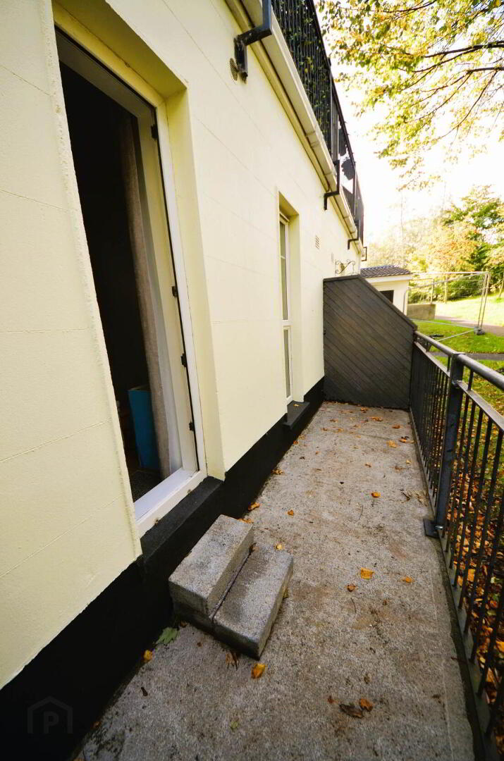 65 Holywell Drive 12 of 12
