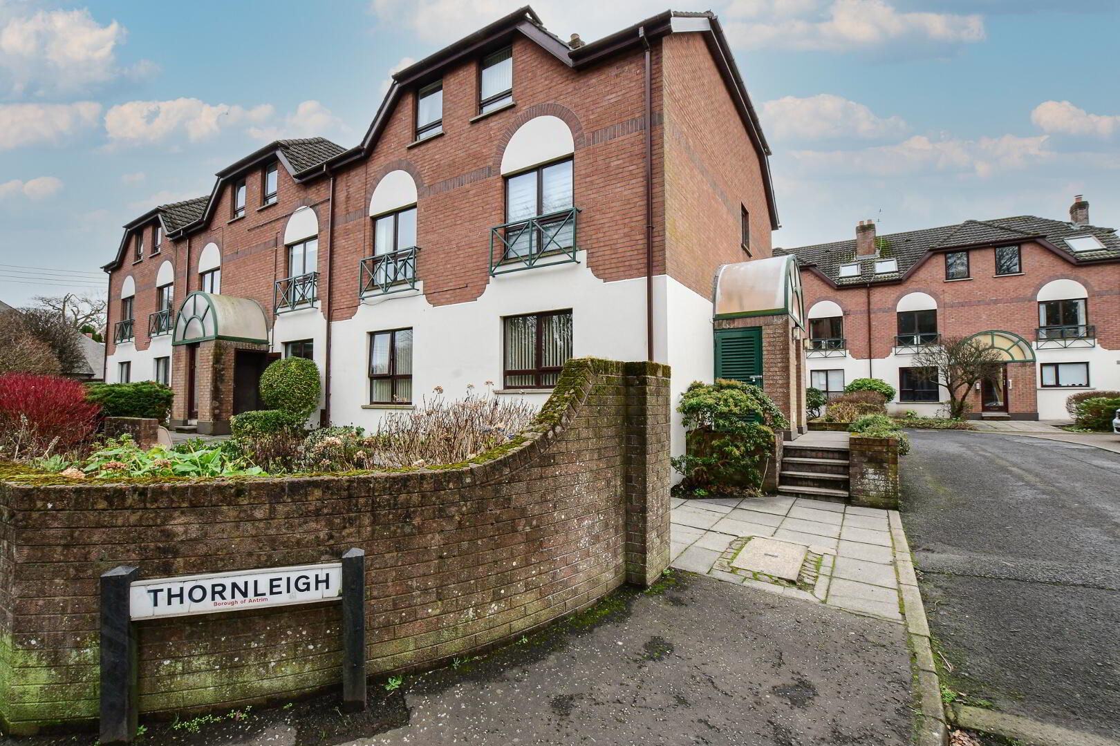 8 Thornleigh 1 of 24
