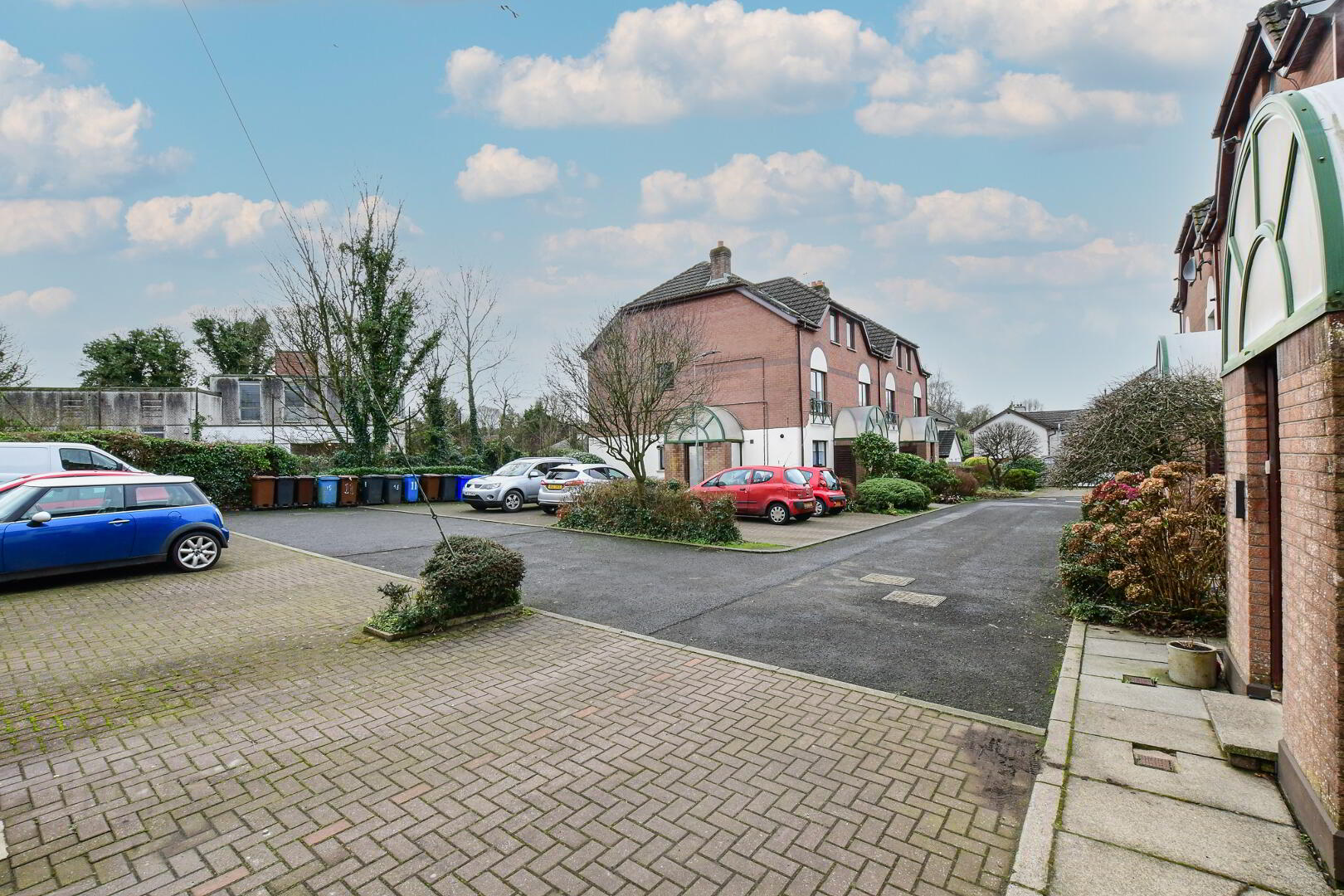 8 Thornleigh 4 of 24
