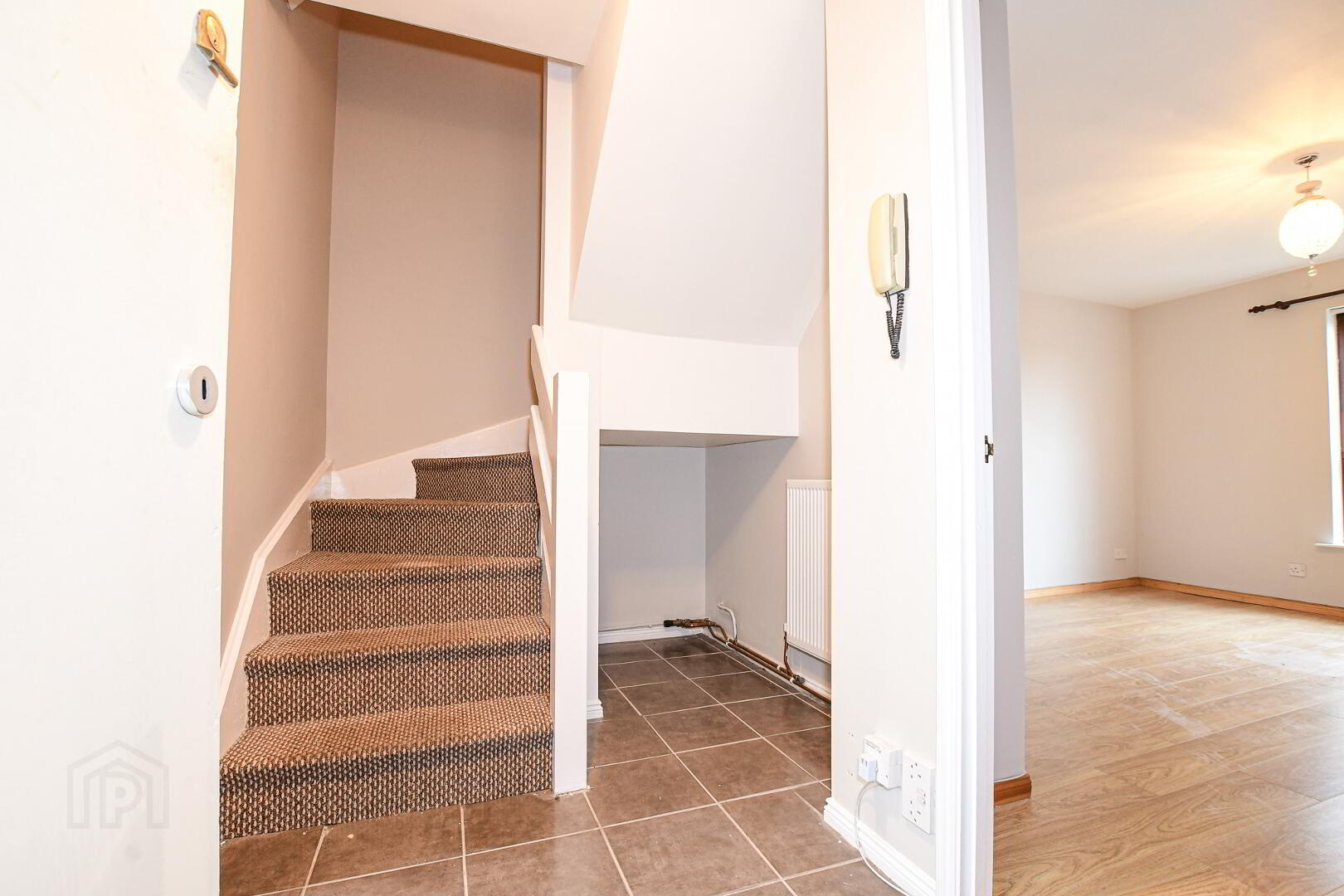 8 Thornleigh 5 of 24