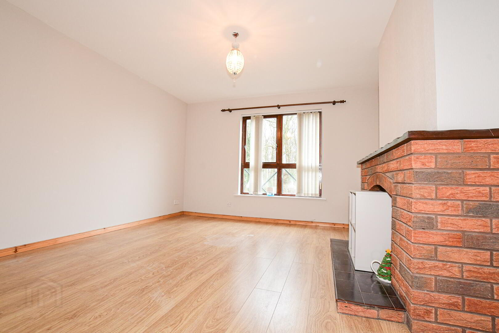 8 Thornleigh 9 of 24