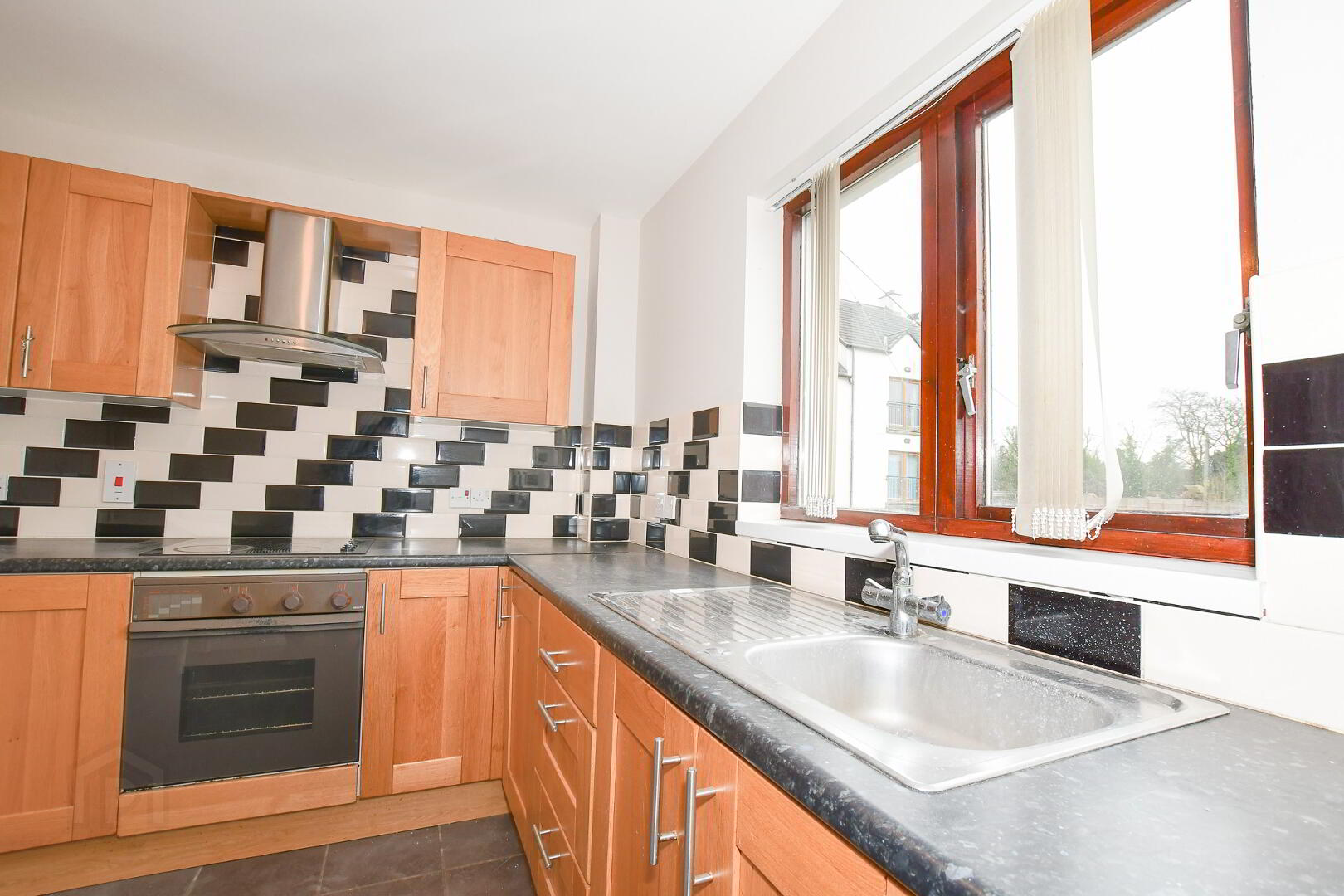 8 Thornleigh 12 of 24