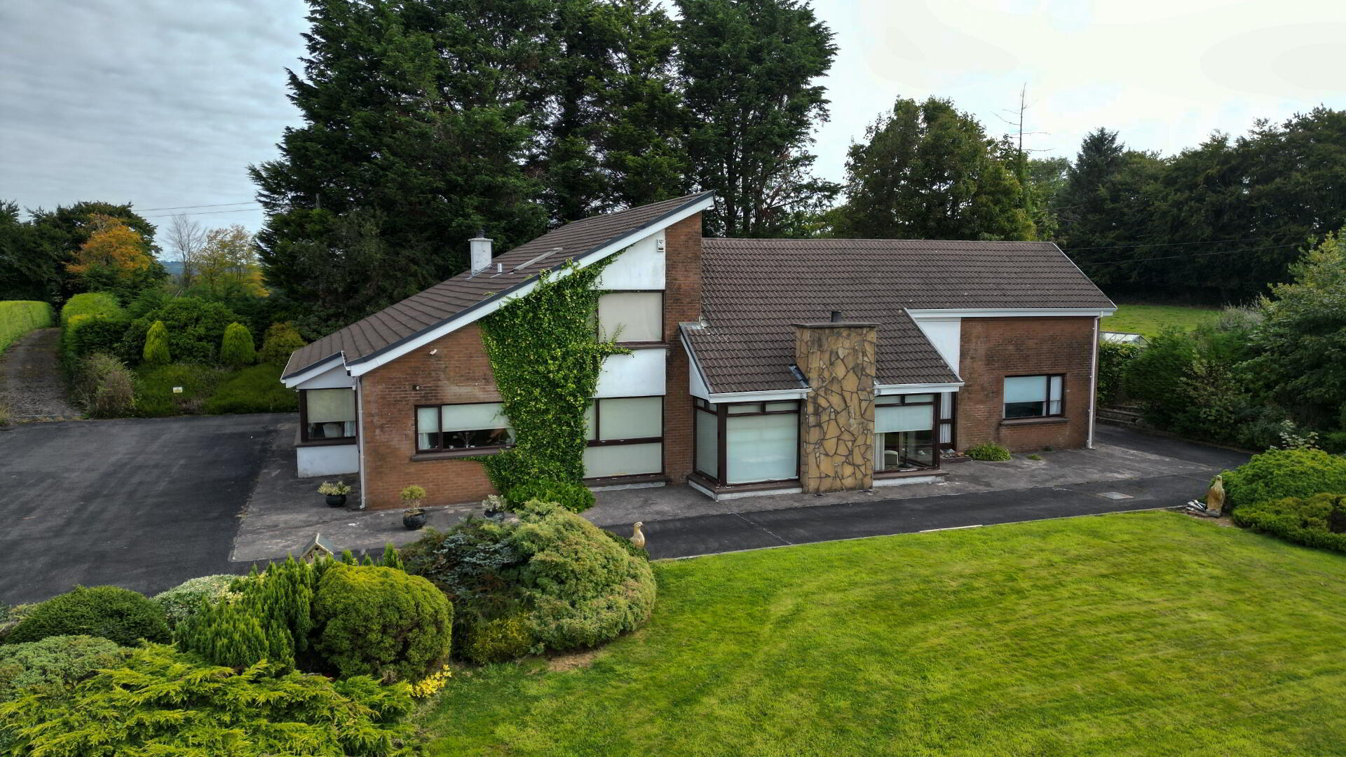 19 Crievehill Rd 2 of 45