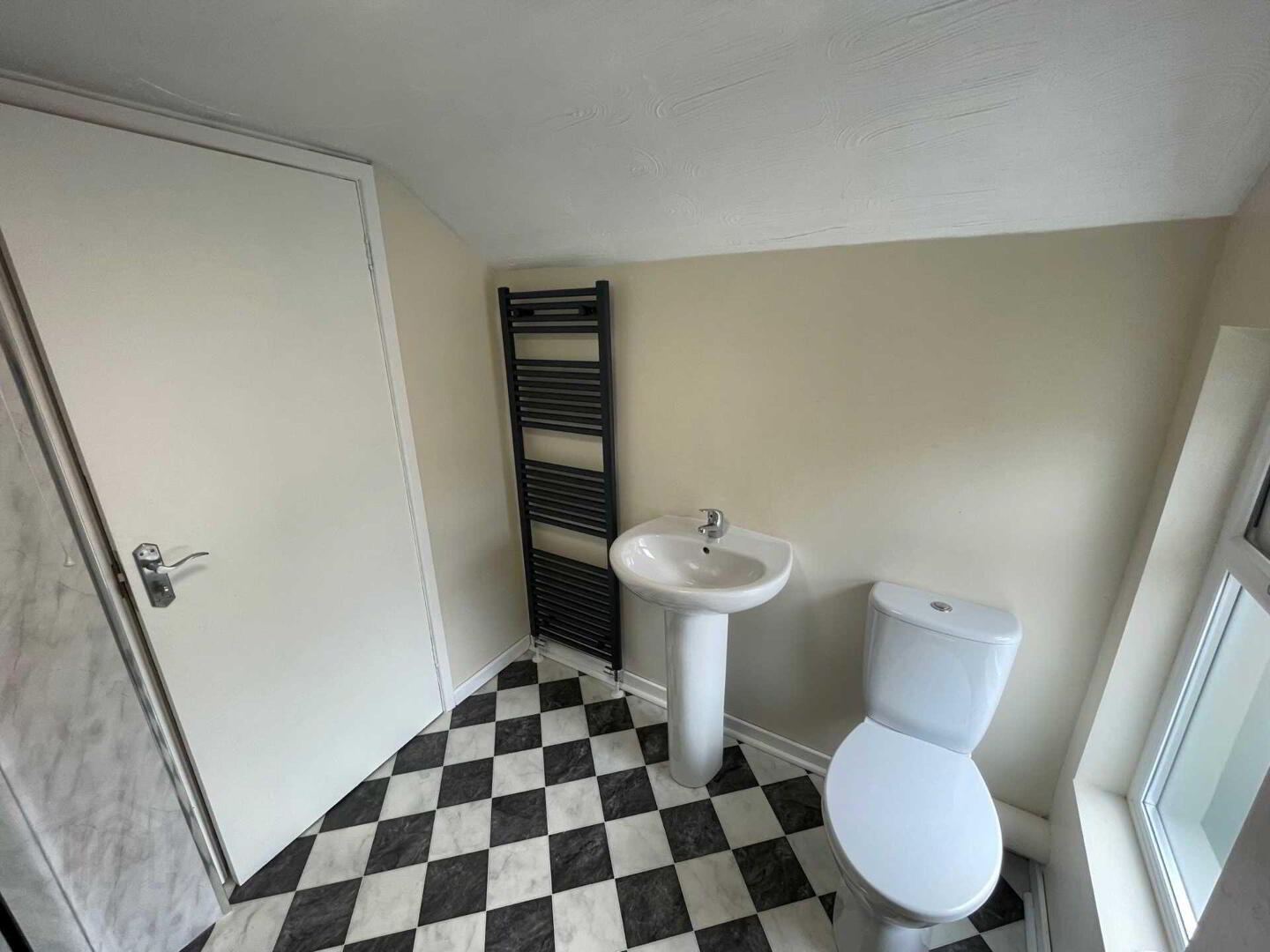 89 Circular Road 5 of 8