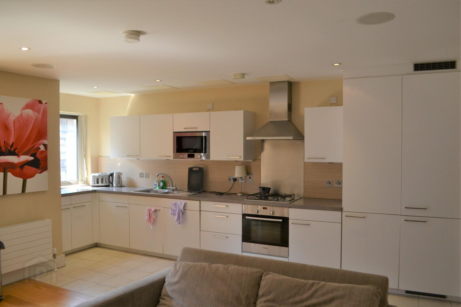 Apartment 15 2 Ulster Street 3 of 7