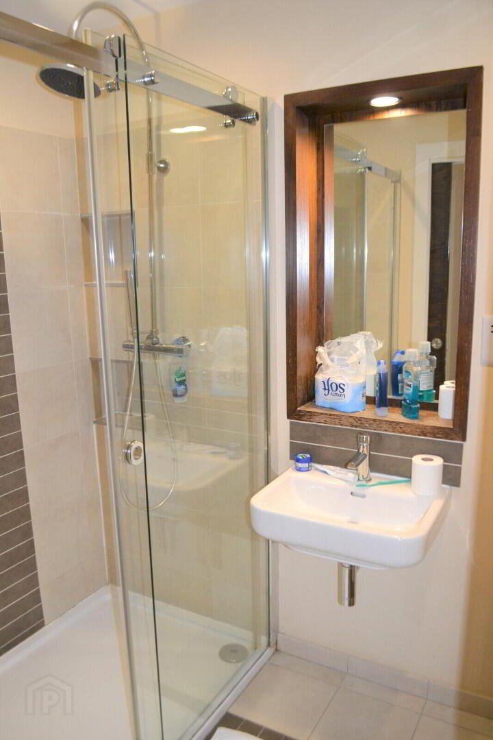 Apartment 15 2 Ulster Street 6 of 7