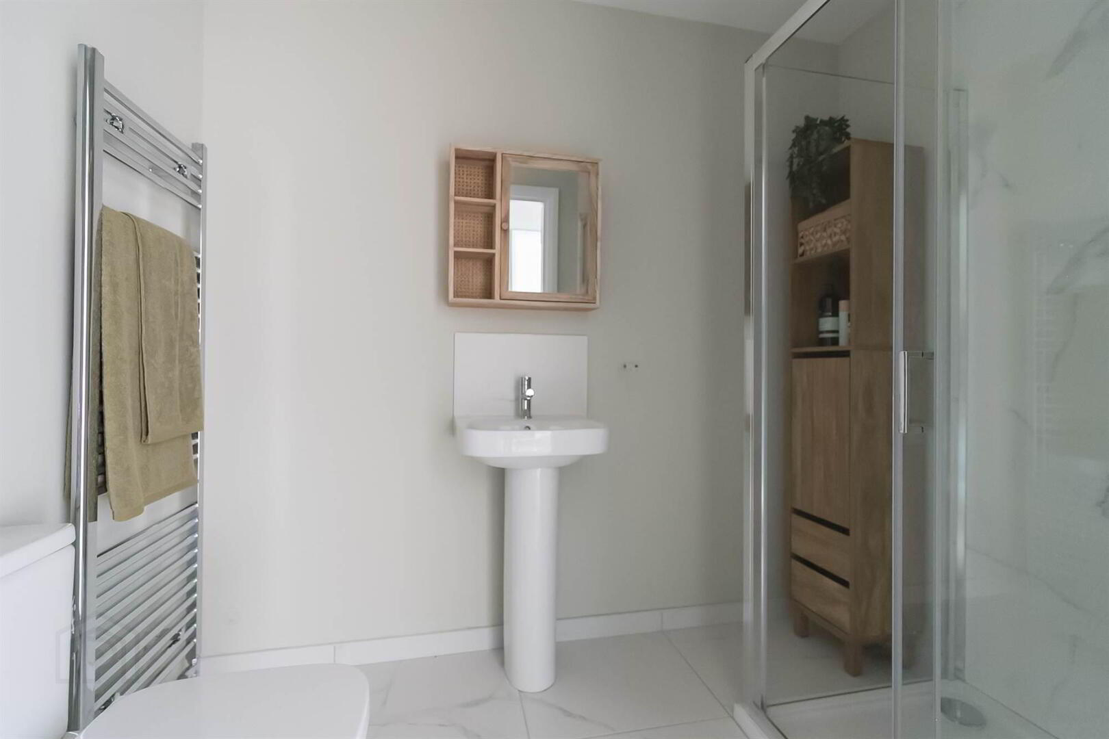 Apt 16 Porters Annex, 31 Apsley Street 9 of 12
