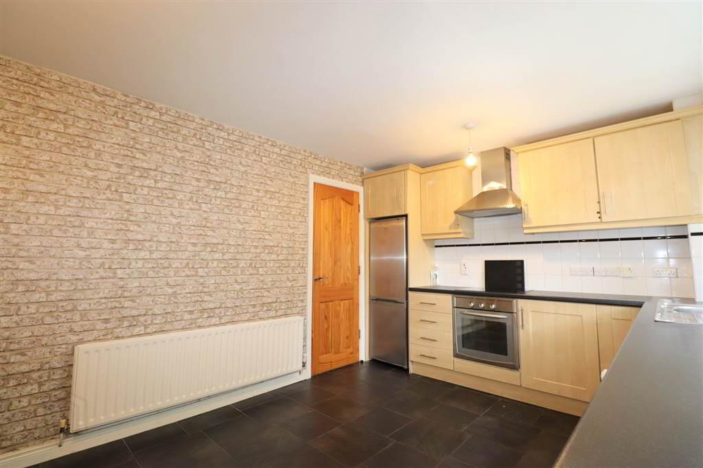4 Knockburn Court 5 of 27
