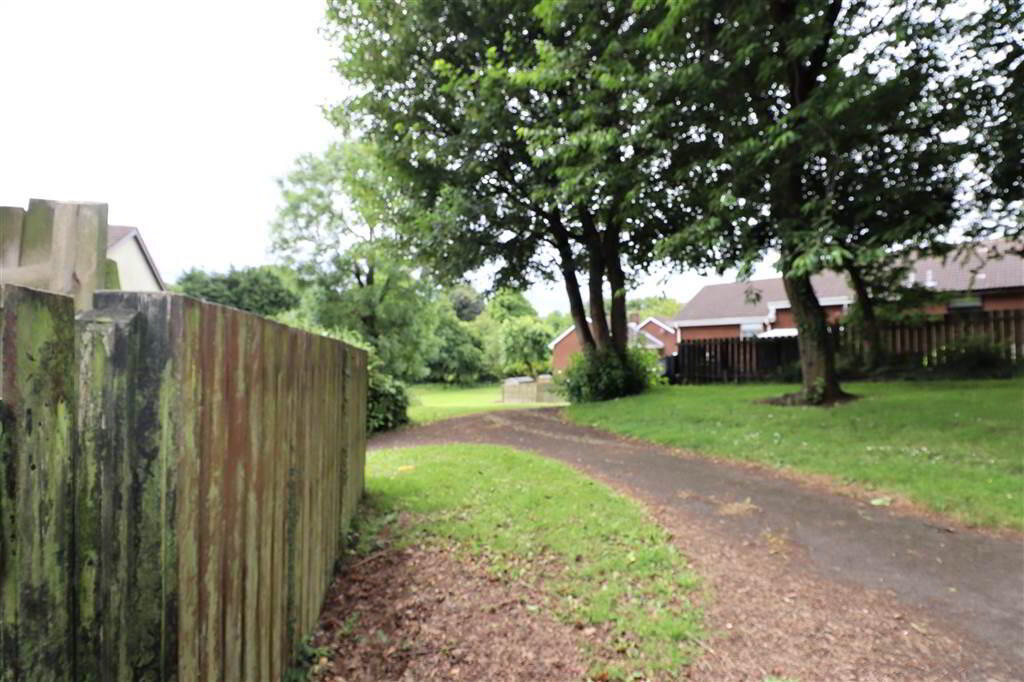 4 Knockburn Court 19 of 27