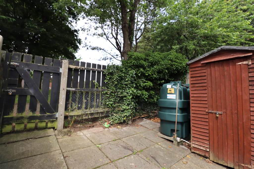 4 Knockburn Court 17 of 27