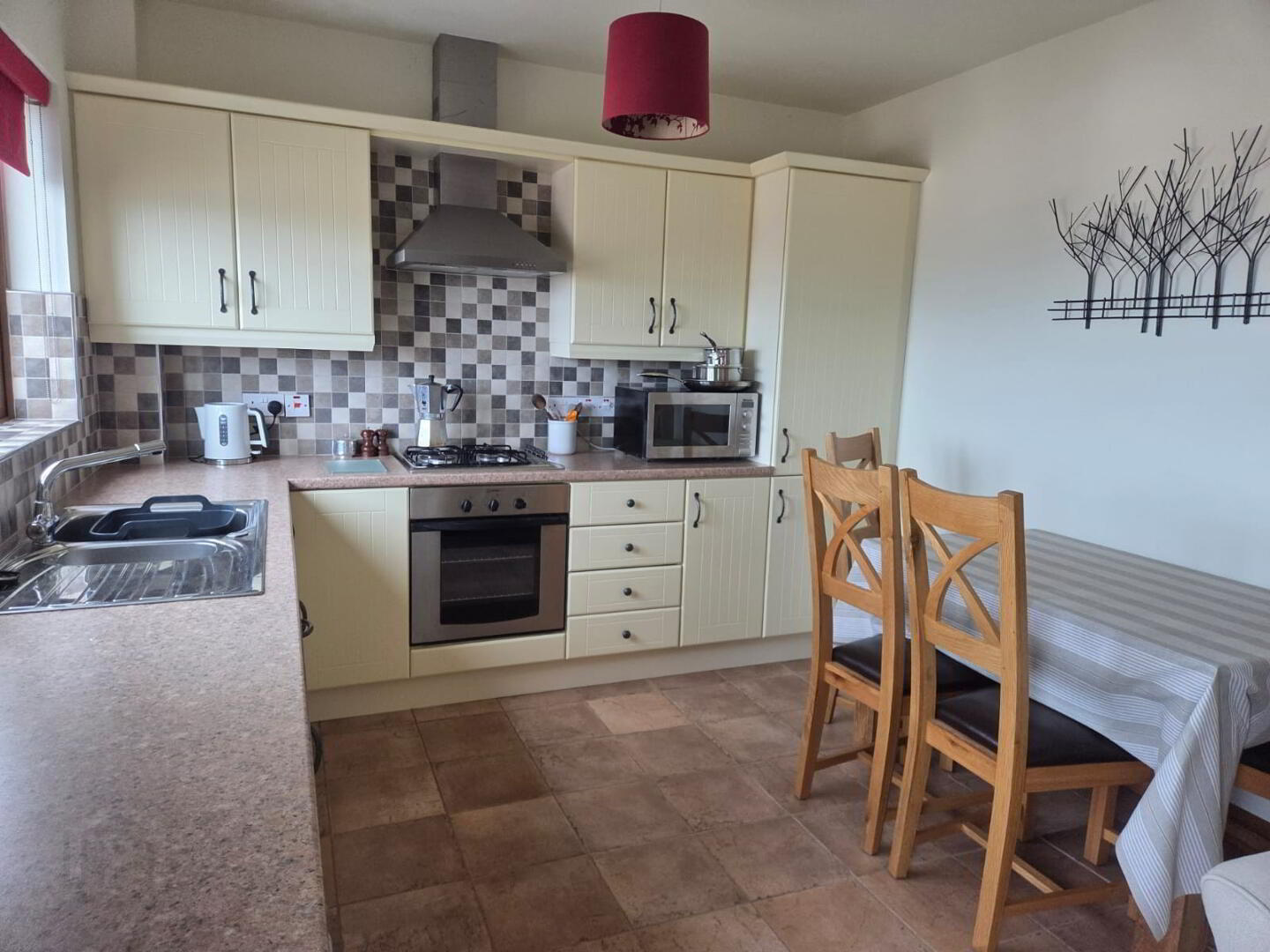 10 Tunnel Brae Court 6 of 14