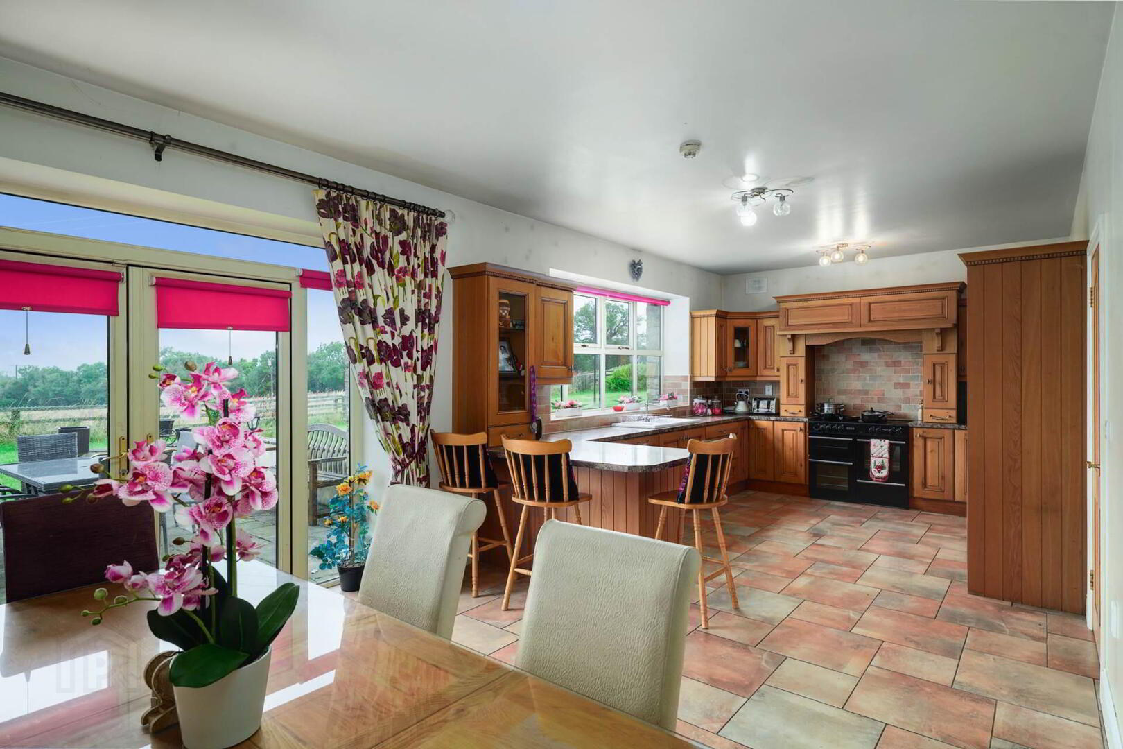 Reynoldstown House, Roadmain 7 of 29