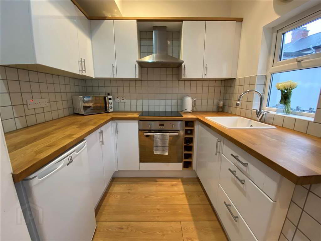 26 Ravenhill Avenue 7 of 11