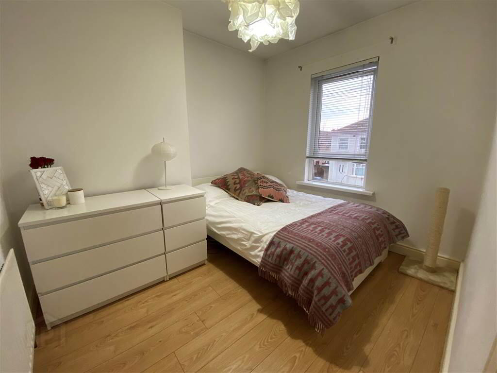 26 Ravenhill Avenue 8 of 11
