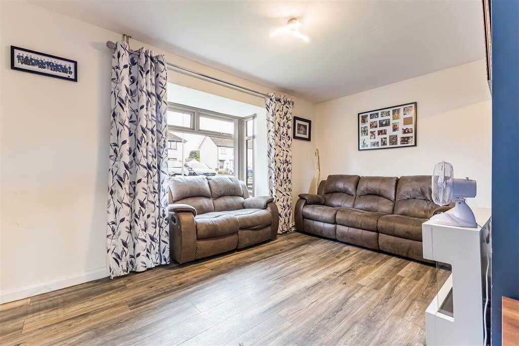 13 Limehurst Way 5 of 28