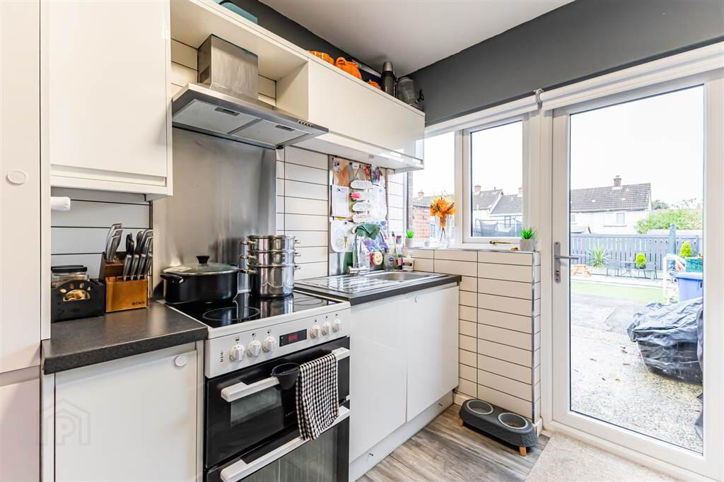 13 Limehurst Way 10 of 28