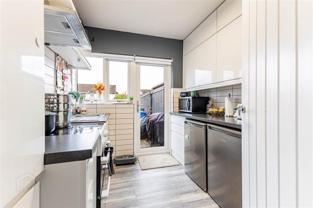 13 Limehurst Way 12 of 28